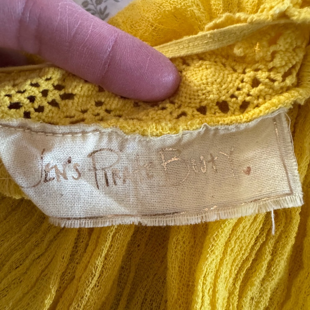Jen's Pirate Booty Yellow Ruffle Lace Blouse - Picture 3 of 4